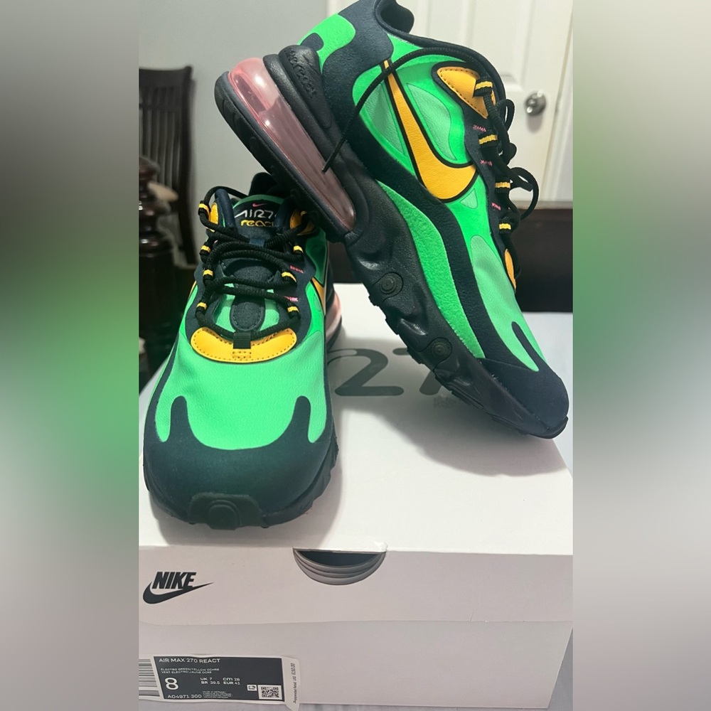Nike air max 270 React - size 8 - brand new - great colors